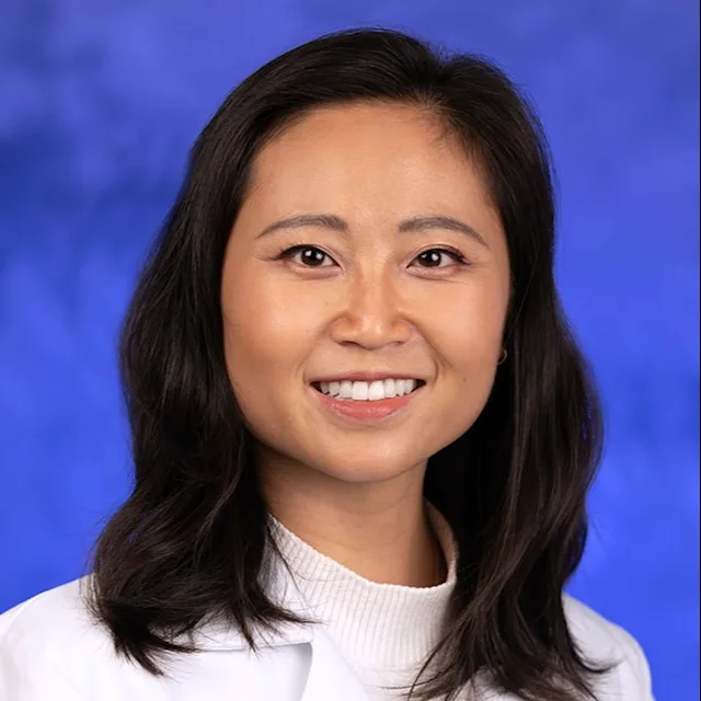 Profile Photo: Linda Li