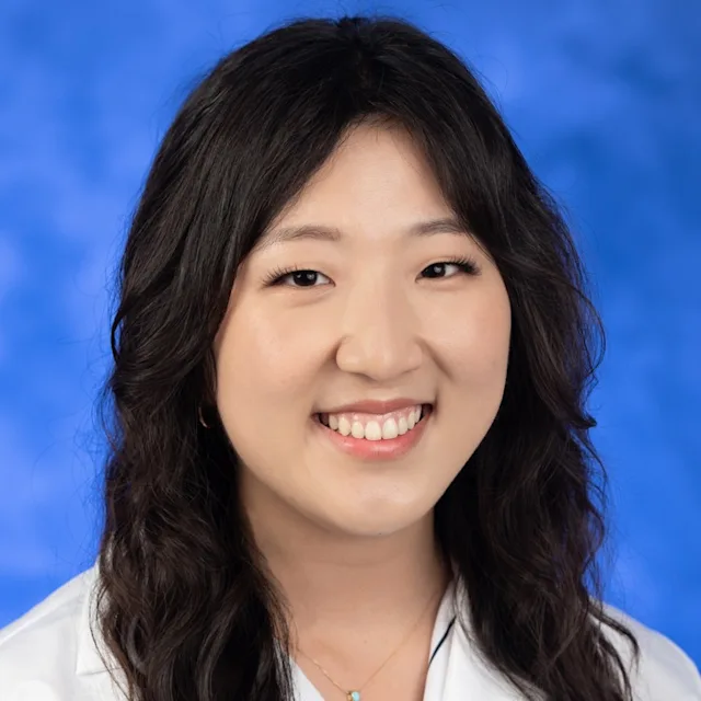 Profile Photo: Yena Kang