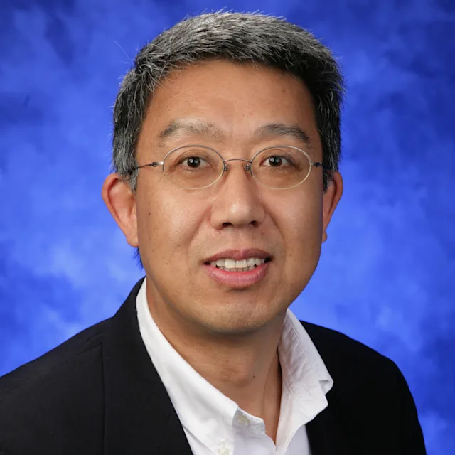 Profile Photo: Hong-Gang Wang