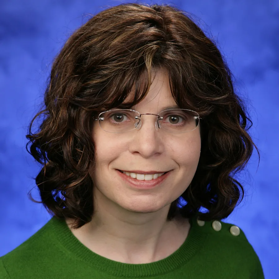 Profile Photo: Liza Rovniak