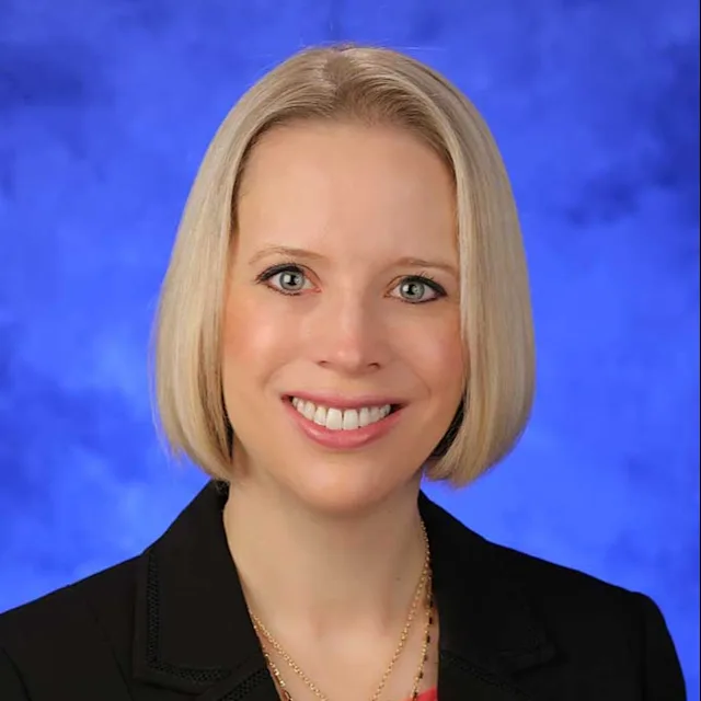 Profile Photo: Jennifer Kraschnewski