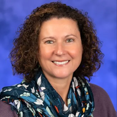 Profile Photo: Holly Dolan