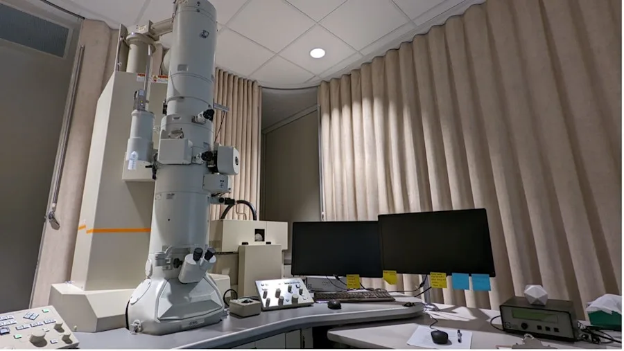 A photo of the JEM 2100