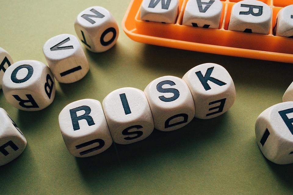 dice-risk