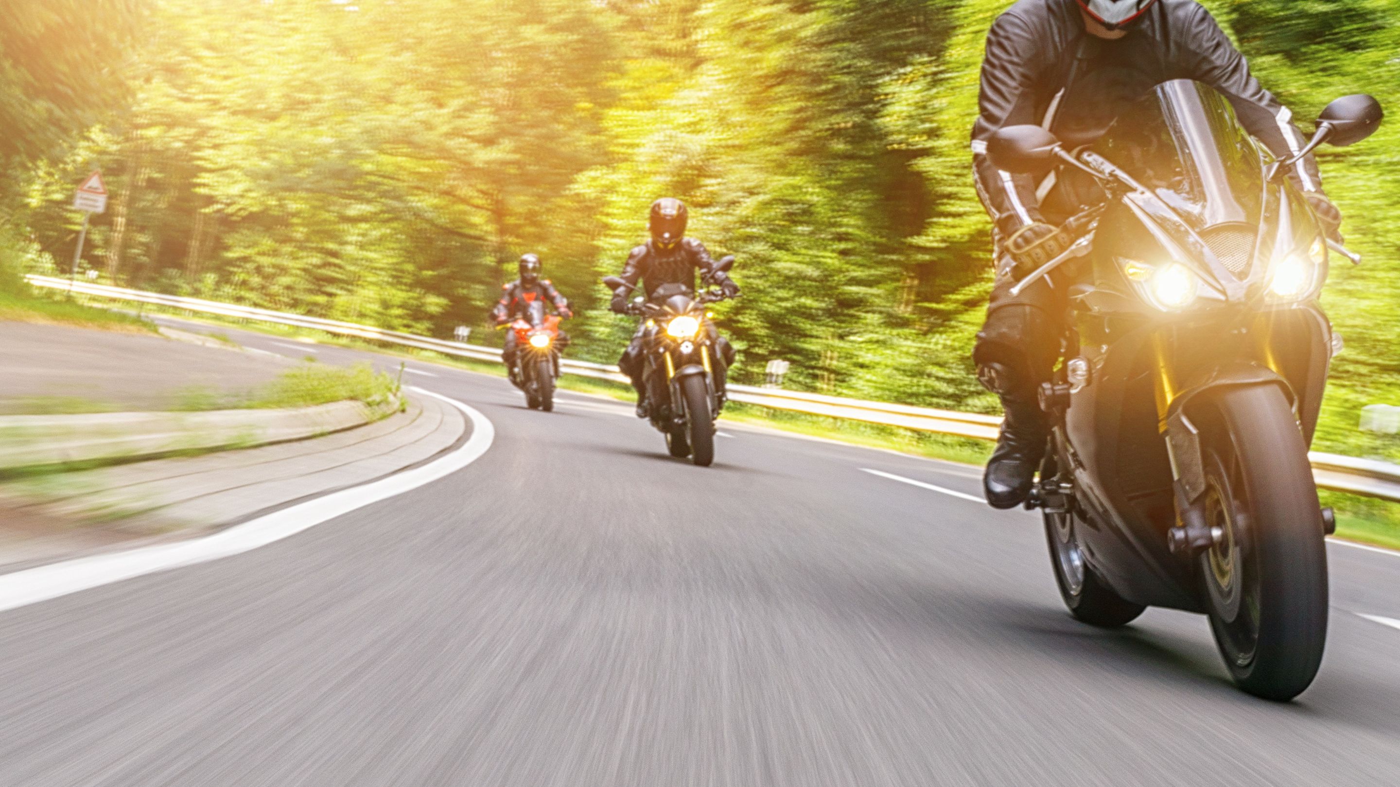 Was Ist Bei Einer Gruppenfahrt Mit Mehreren Motorradern Zu Beachten