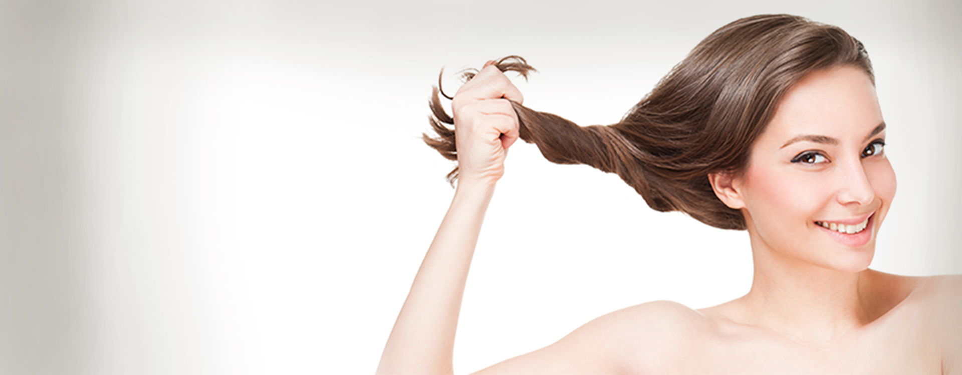 How to Strengthen Your Hair: 5 Amazing Strong Hair Tips to Follow | Pantene  IN