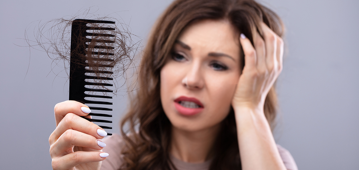 Hair Fall in Winter: Why Does it Happen and Useful Tips to Prevent It |  Pantene IN