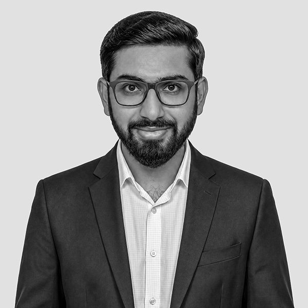 Vineet Chainani evbphoto retouching B&W 600px sq