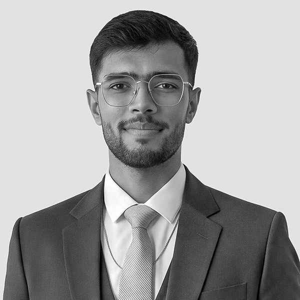 Vatsal Bhatt evbphoto retouching B&W 600px sq