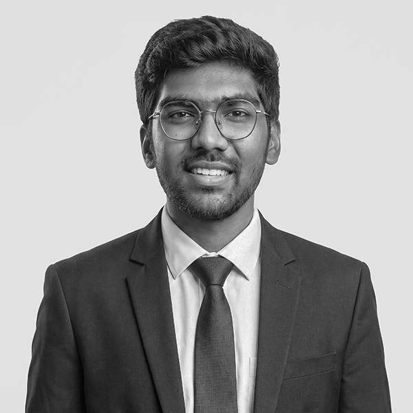 Ruchit Shah evbphoto retouching B&W 600px sq