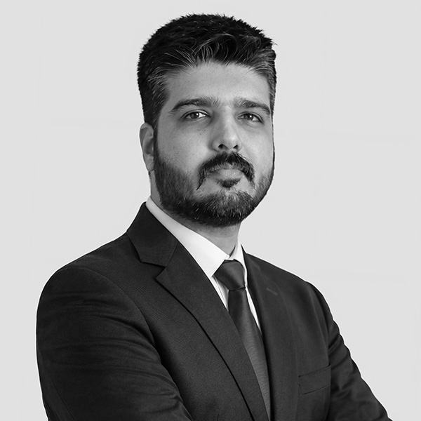 Dipesh Khemani evbphoto retouching B&W 600px sq