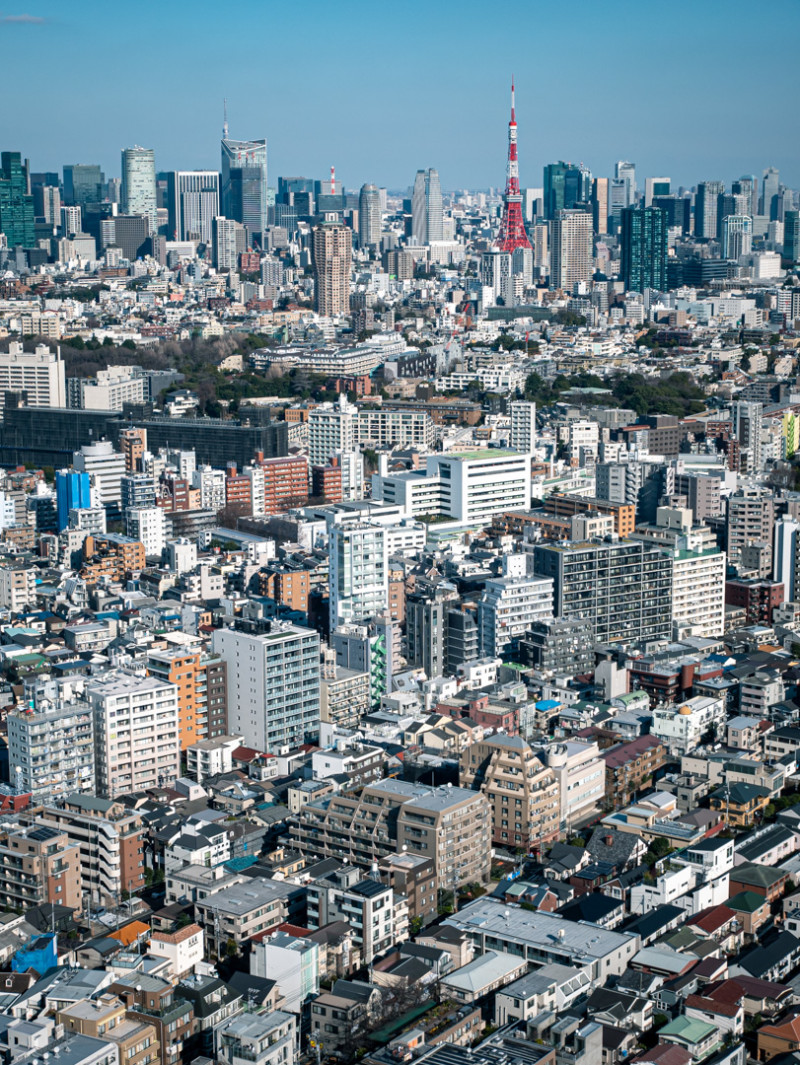 東京のビル群を一望 東京タワーも見える無料展望台のココはどこ