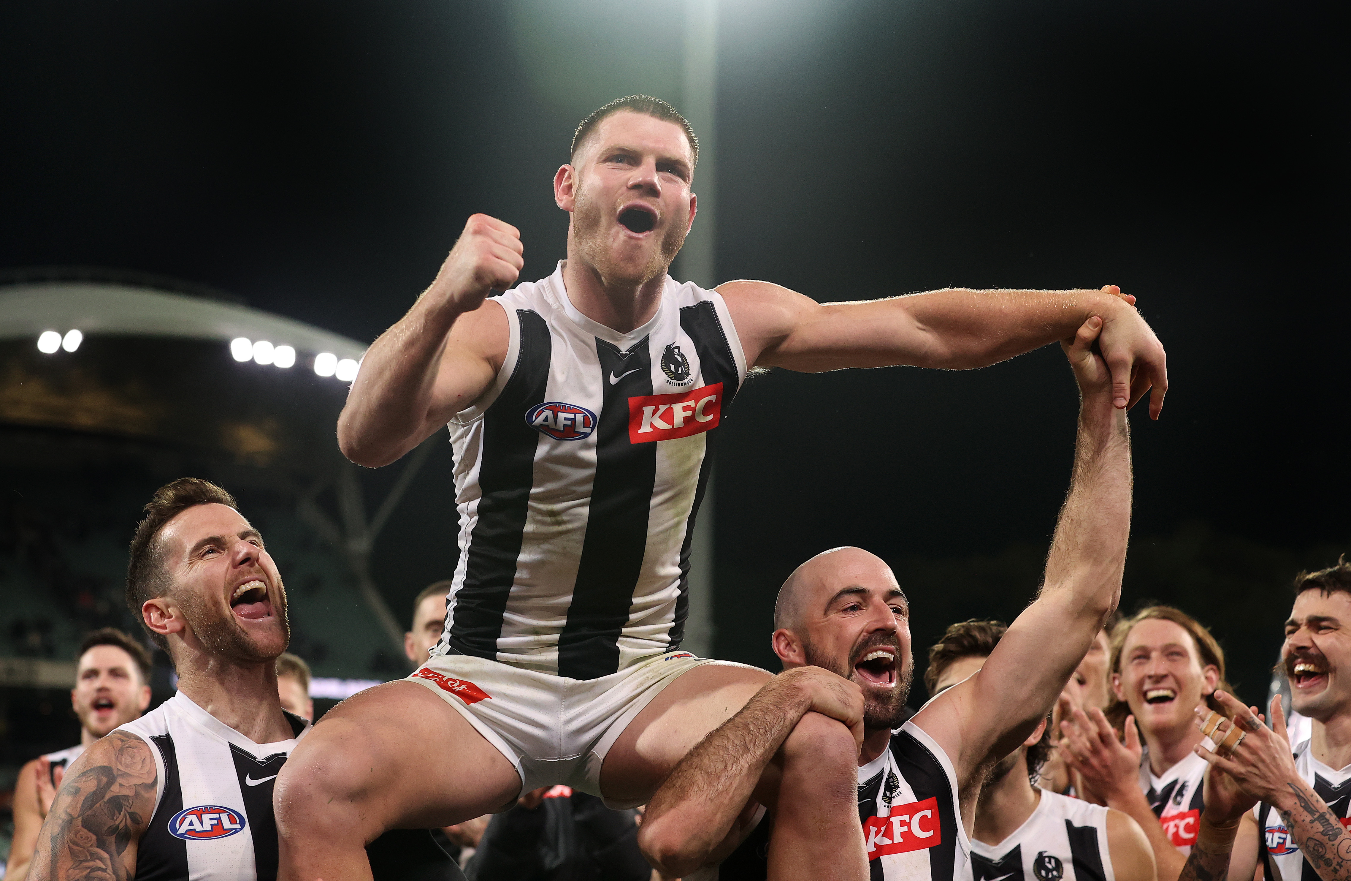 Collingwood s Howe reacts to Adams Sydney move