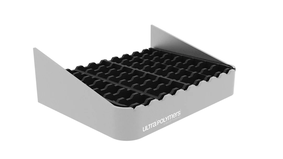 Metal-Plastic Hybrid Tractor Step Metal-Plastic Hybrid Tractor Step