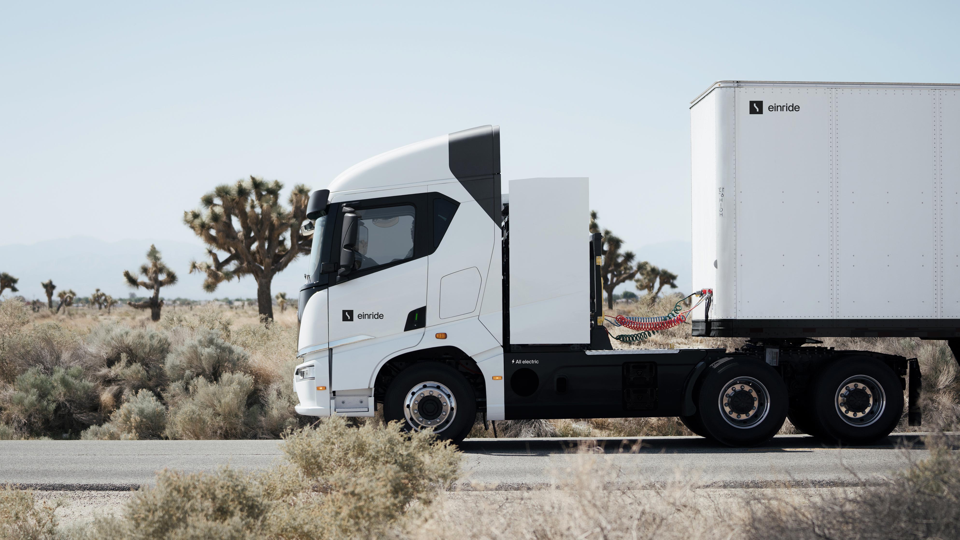 Einride truck in the American dessert 