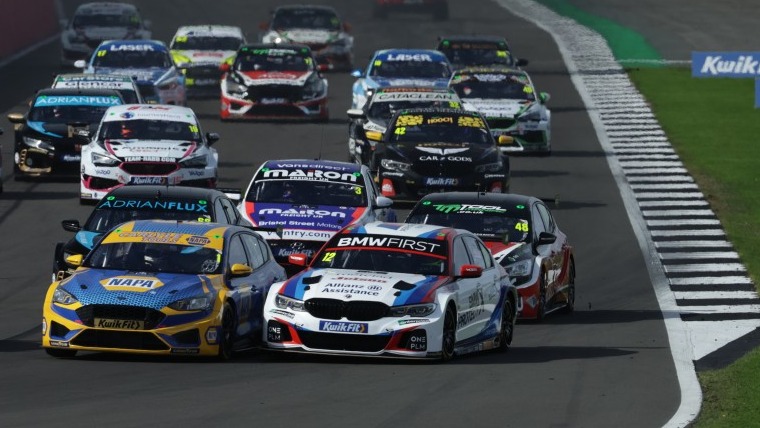 BTCC 2022: Silverstone race action | British Touring Car Championship