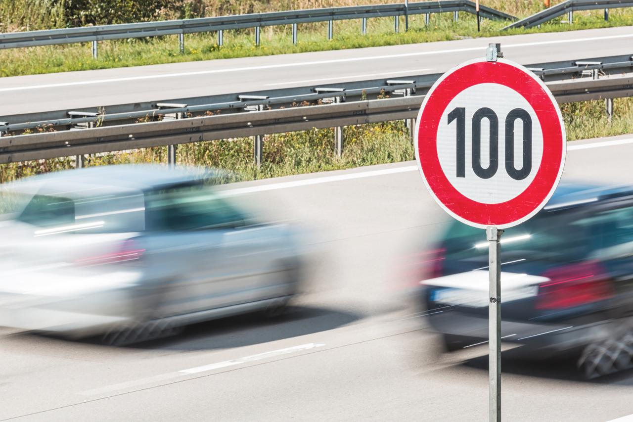 Faszinierend 20 Kmh Zu Schnell Autobahn Fotos