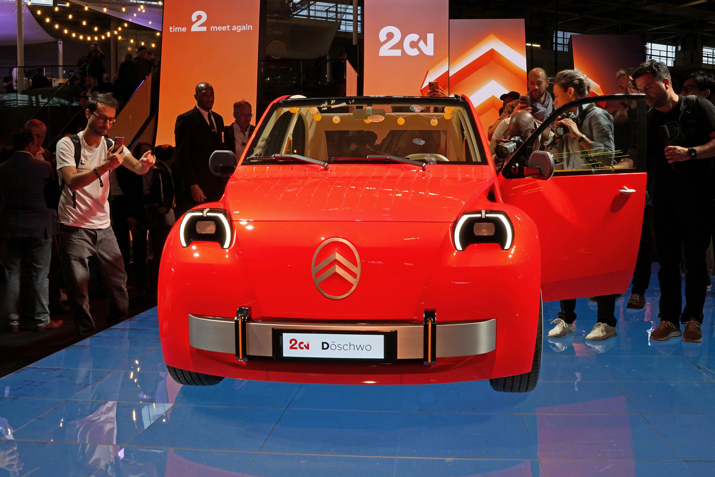 Pariser Autosalon 2026 - Citroën 2CV Concept Front