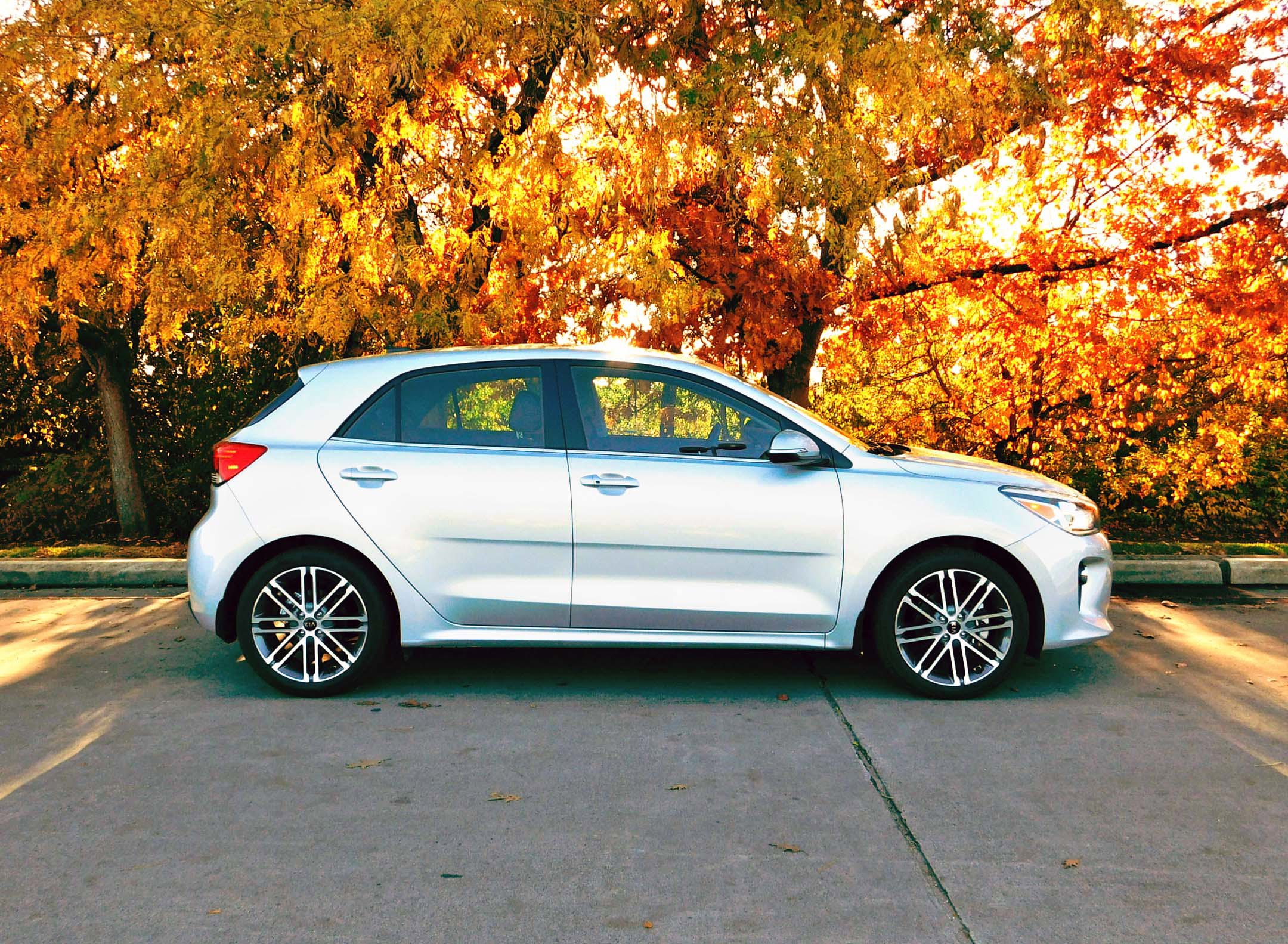 2018 Kia Rio 5-Door EX Tech Test Drive Review - AutoTrader.ca