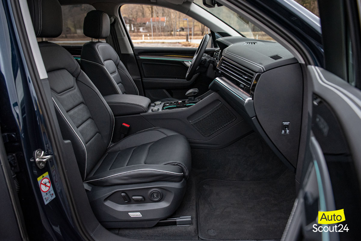 VW Touareg 2024 - interior