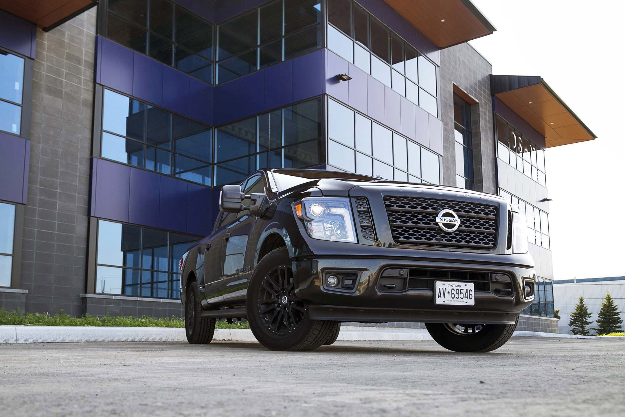 Surprising 2018 Nissan Titan Sv Midnight Edition Photos