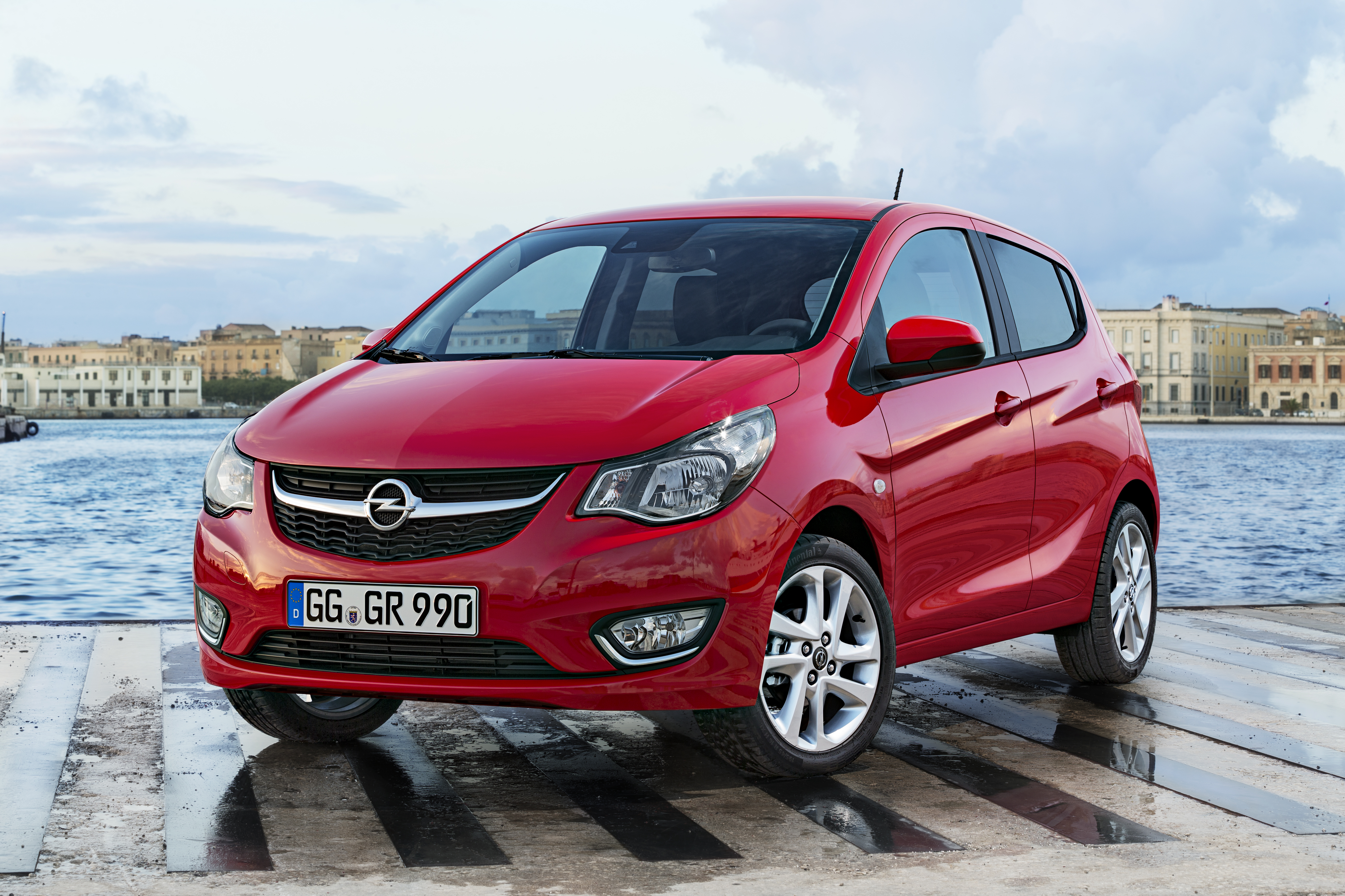Opel Karl: afmetingen, interieurs, motoren, concurrenten - Autoscout24