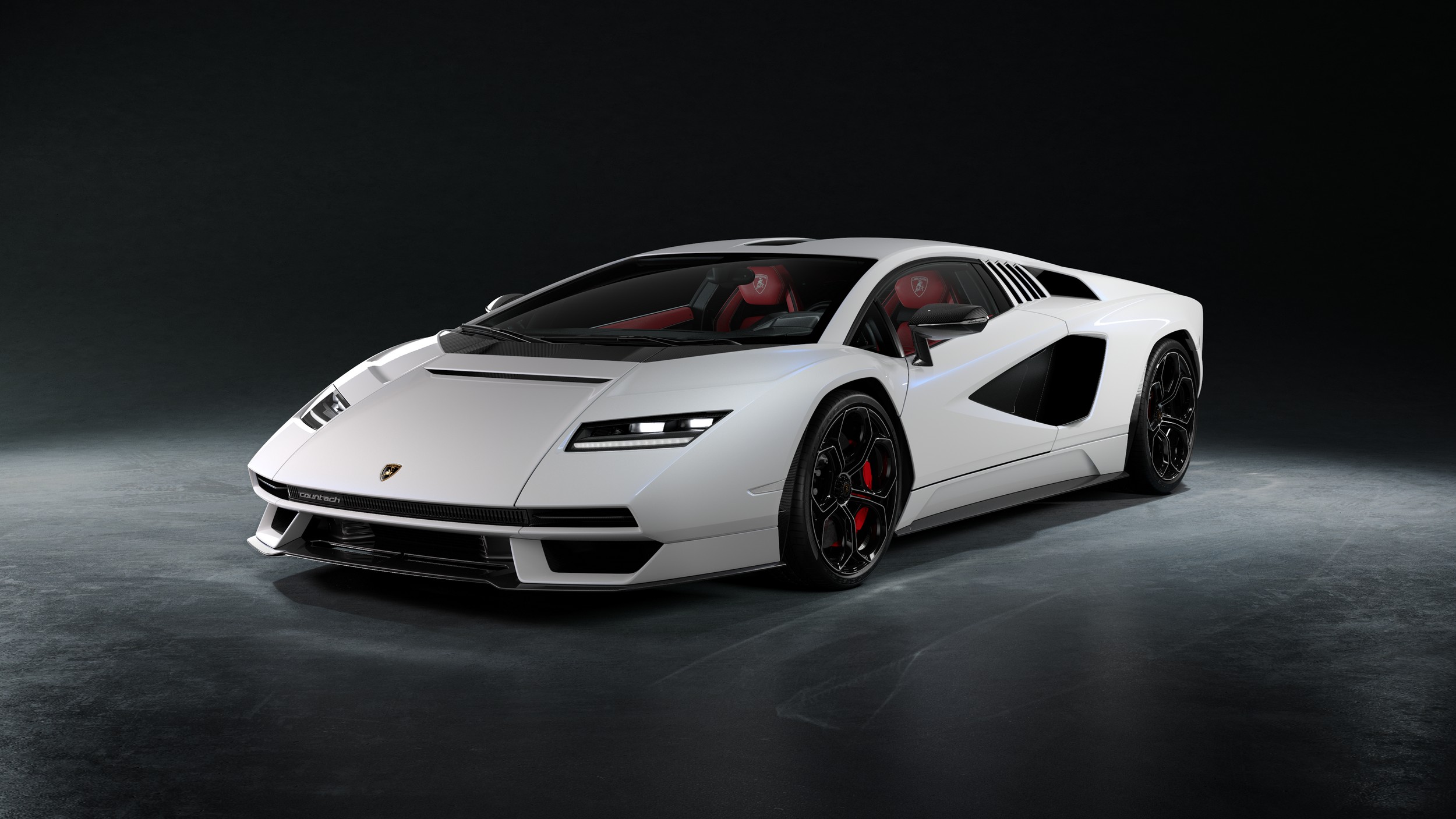 The Lamborghini Countach is Back and Wild as Ever - AutoTrader.ca