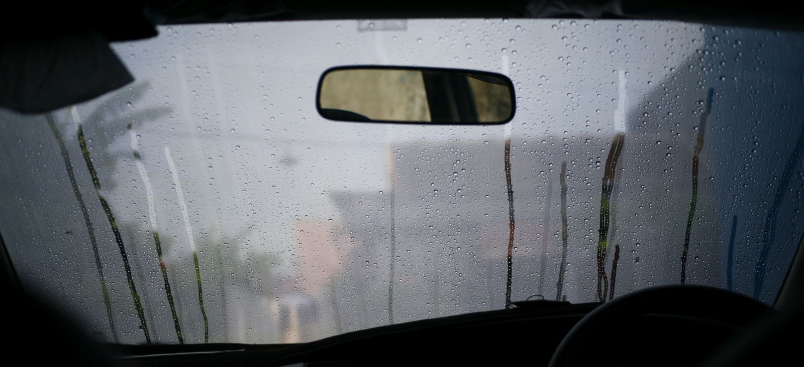 vocht in de auto oma weet raadt