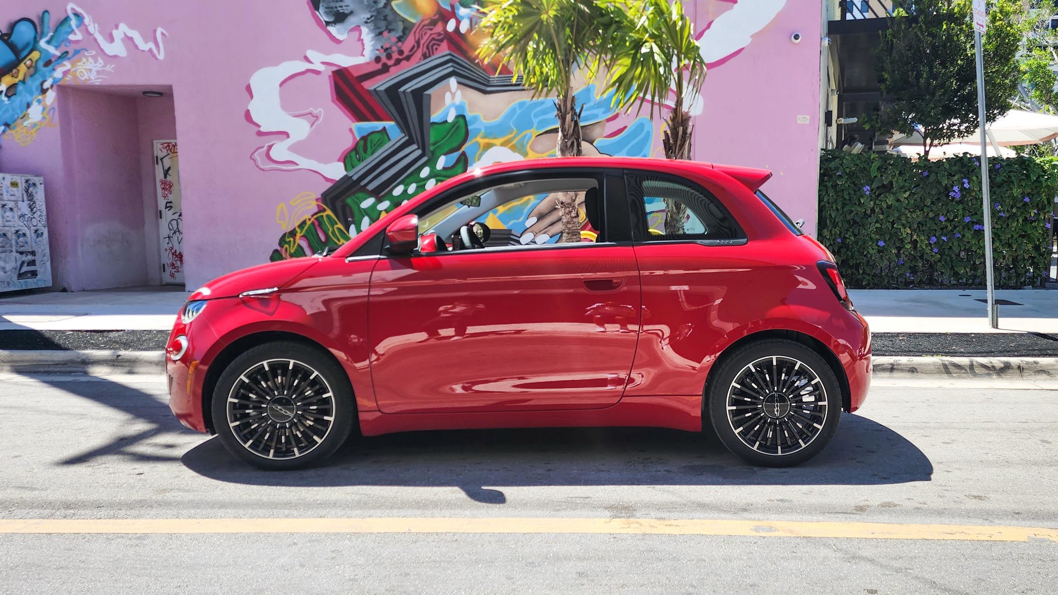2024 Fiat 500e First Drive Review - AutoTrader.ca