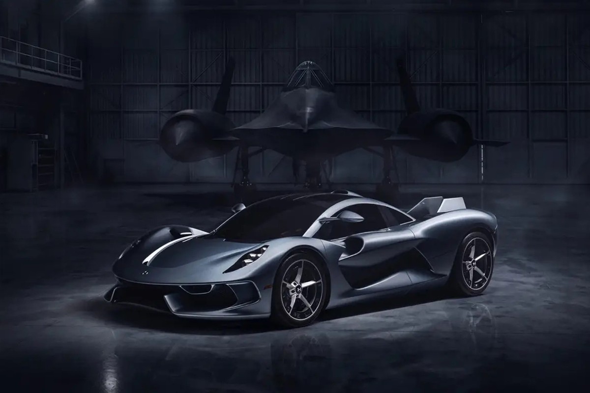 Hennessey Blackbird: geen scherm, manuele versnellingsbak (2026)