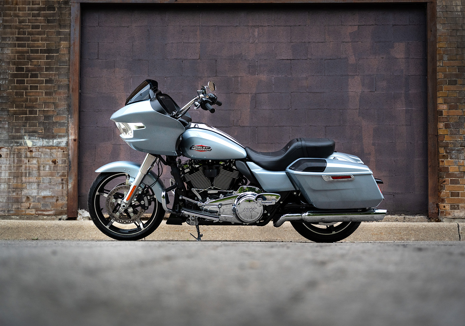 2025 Harley-Davidson Road Glide Review - AutoTrader.ca