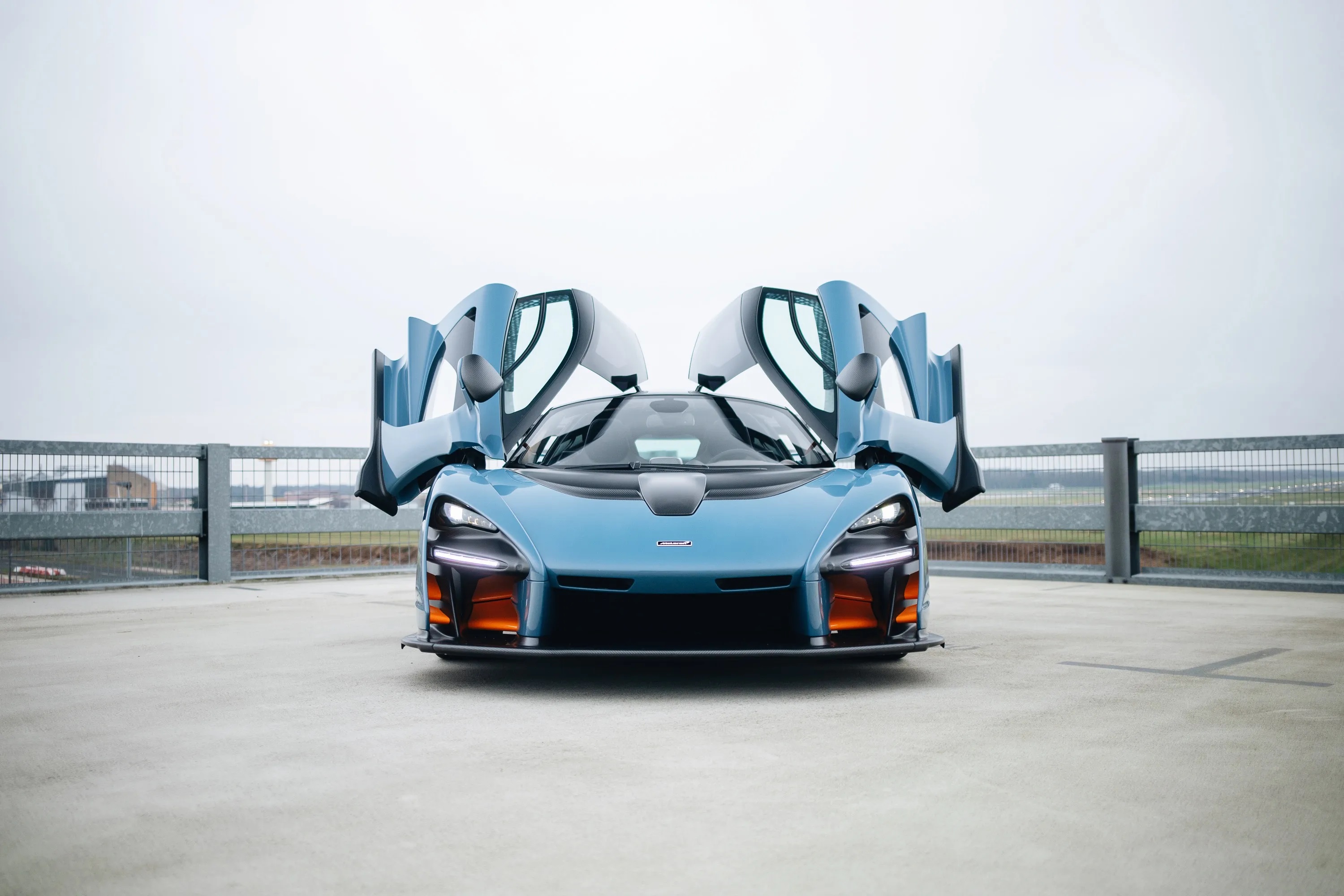 Sale a subasta un muy exclusivo McLaren Senna X - AutoScout24