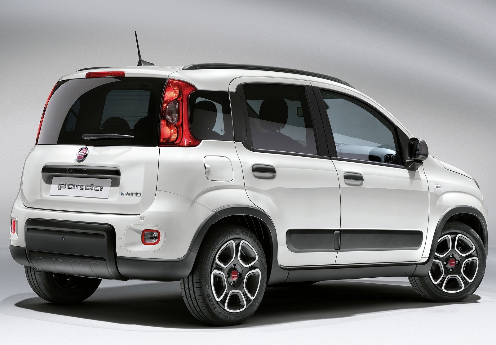 FIAT Panda: dimensioni, interni, motori, prezzi e concorrenti - AutoScout24