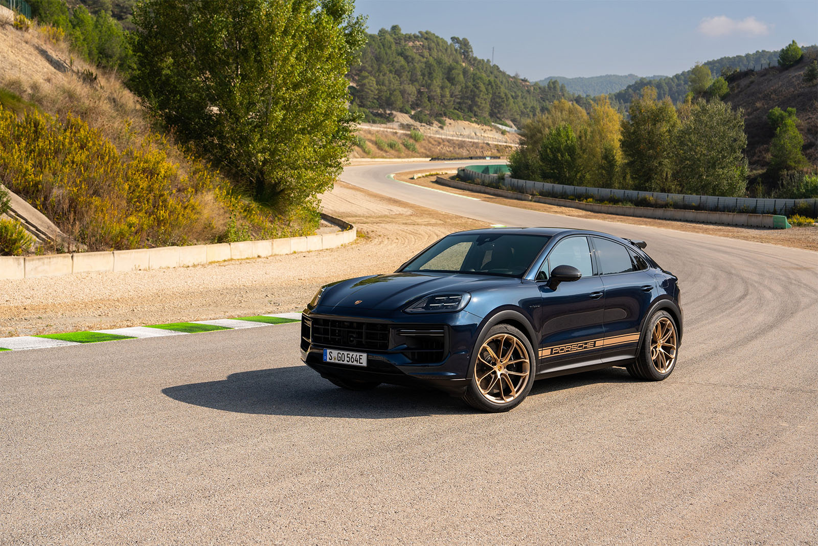 Porsche Cayenne Turbo Hybrid GT