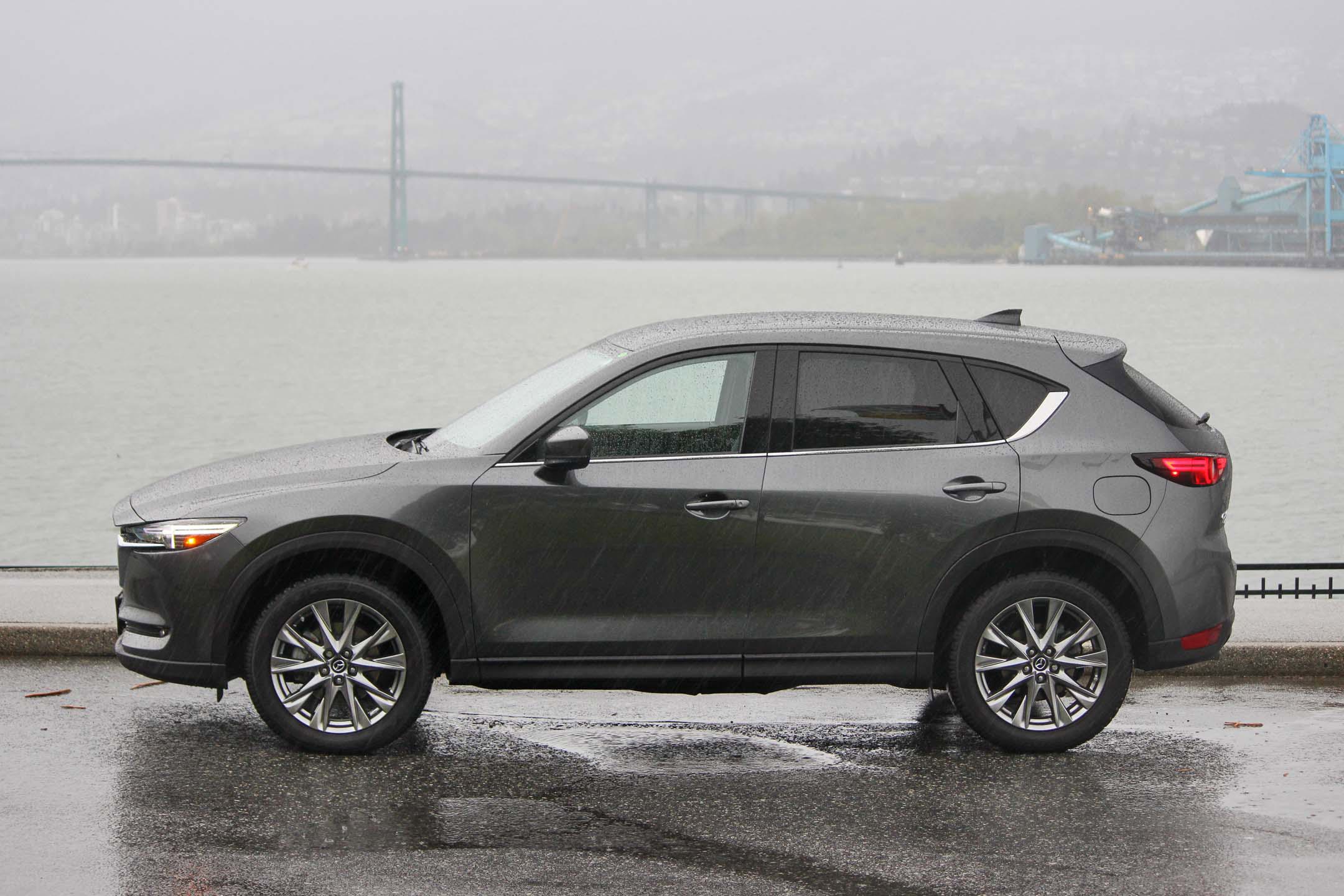 2019-mazda-cx-5-signature-04-