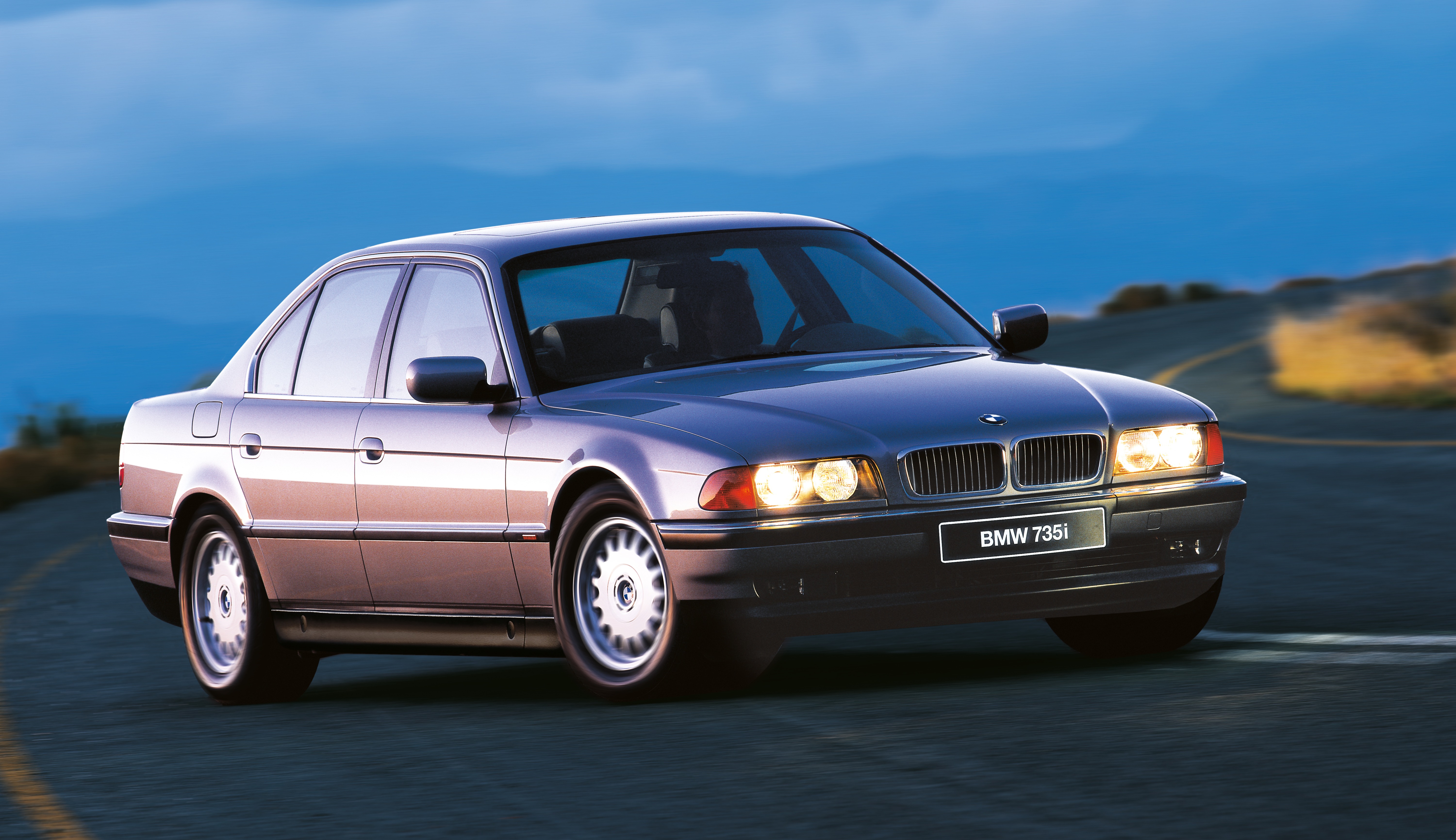 BMW E38 - Infos, Preise, Alternativen - AutoScout24