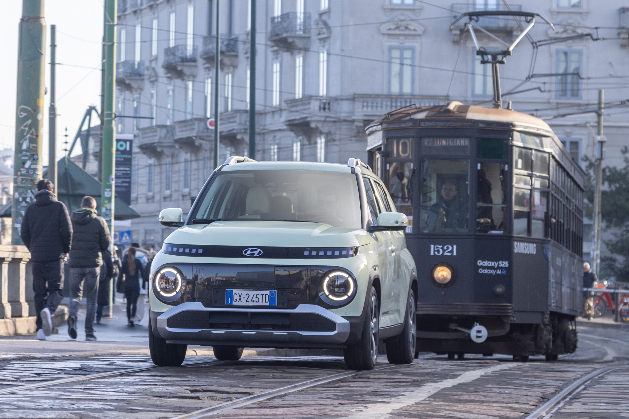 Hyundai Inster: il city-SUV elettrico per la mobilità urbana - AutoScout24