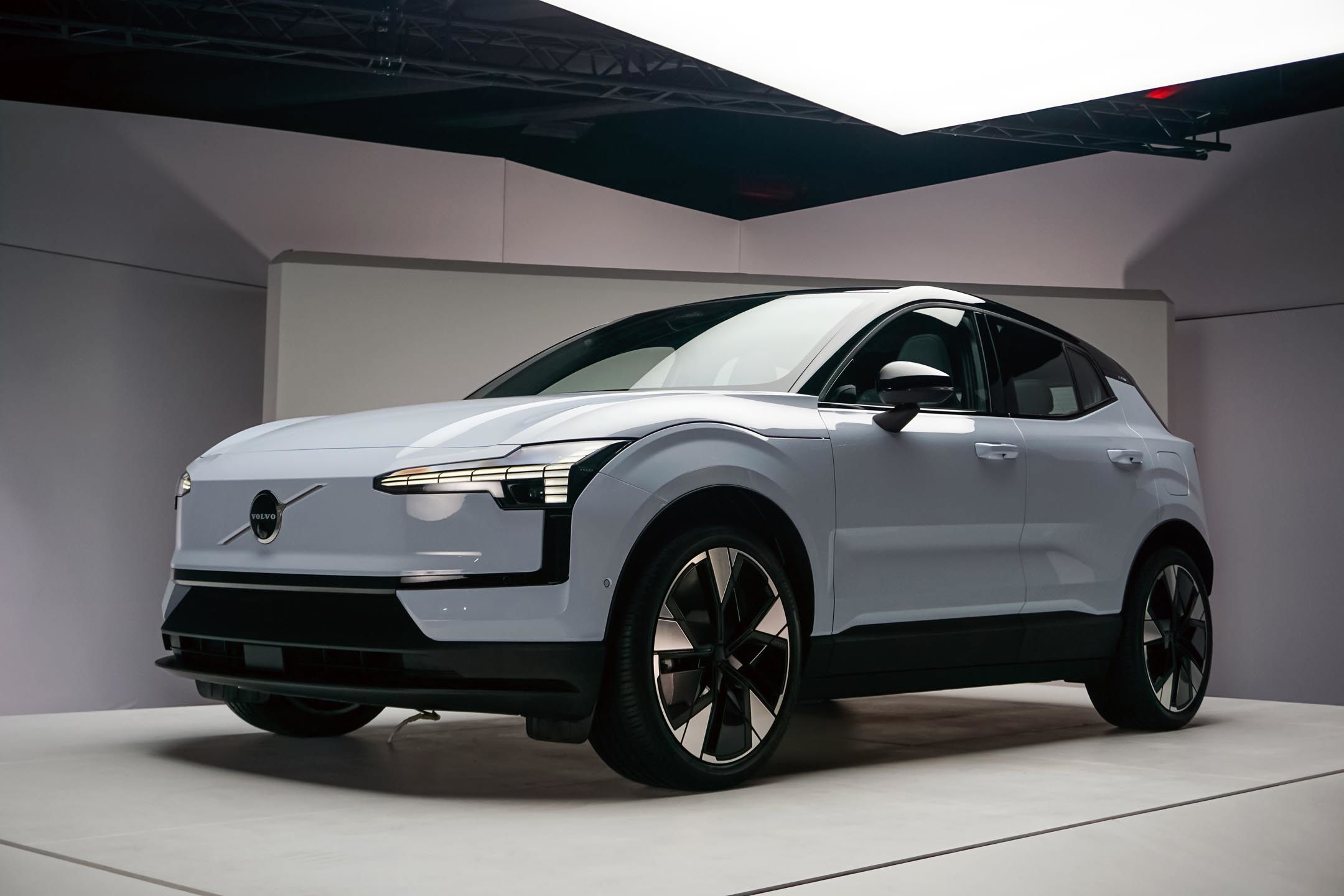 2025 Volvo EX30 Canadian Pricing and Trims Announced - AutoTrader.ca