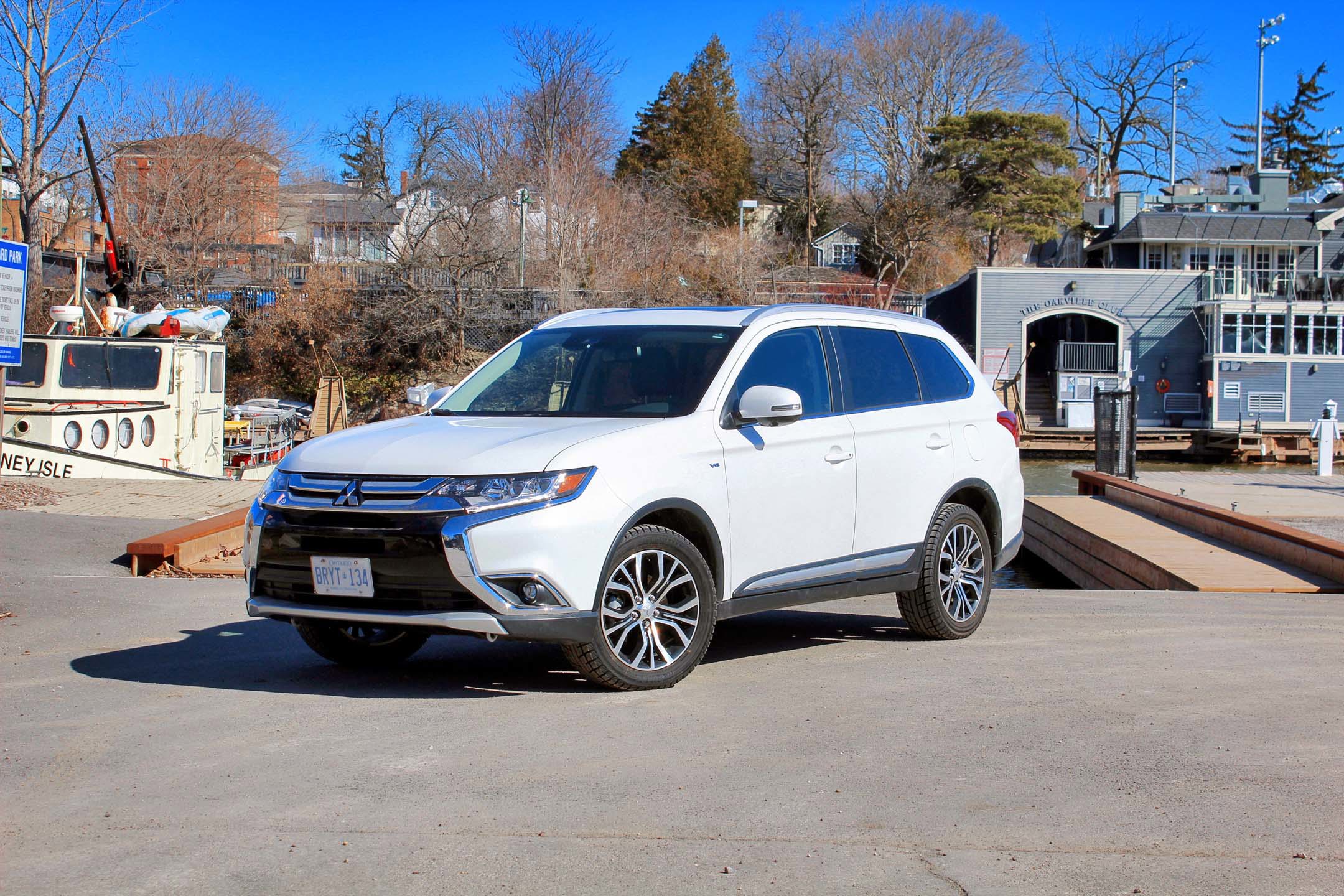 2018 Mitsubishi Outlander Test Drive Review - AutoTrader.ca