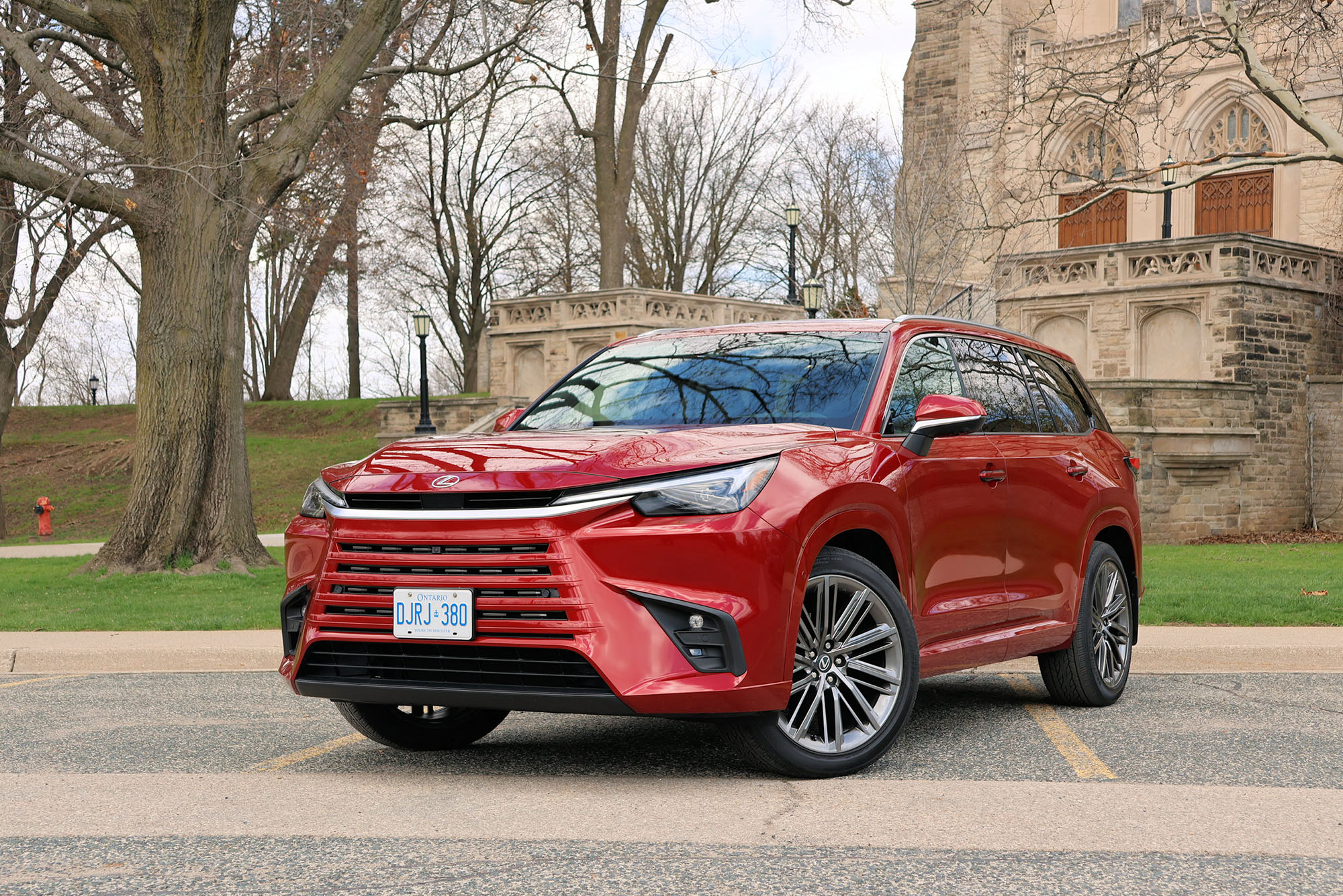Lexus RX 400H - Canadian Prices, Specs, Photos | AutoTrader.ca