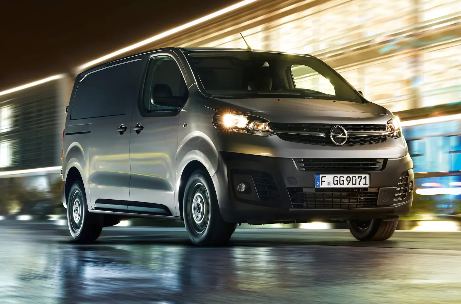 Opel Vivaro - Infos, Preise, Alternativen - AutoScout24