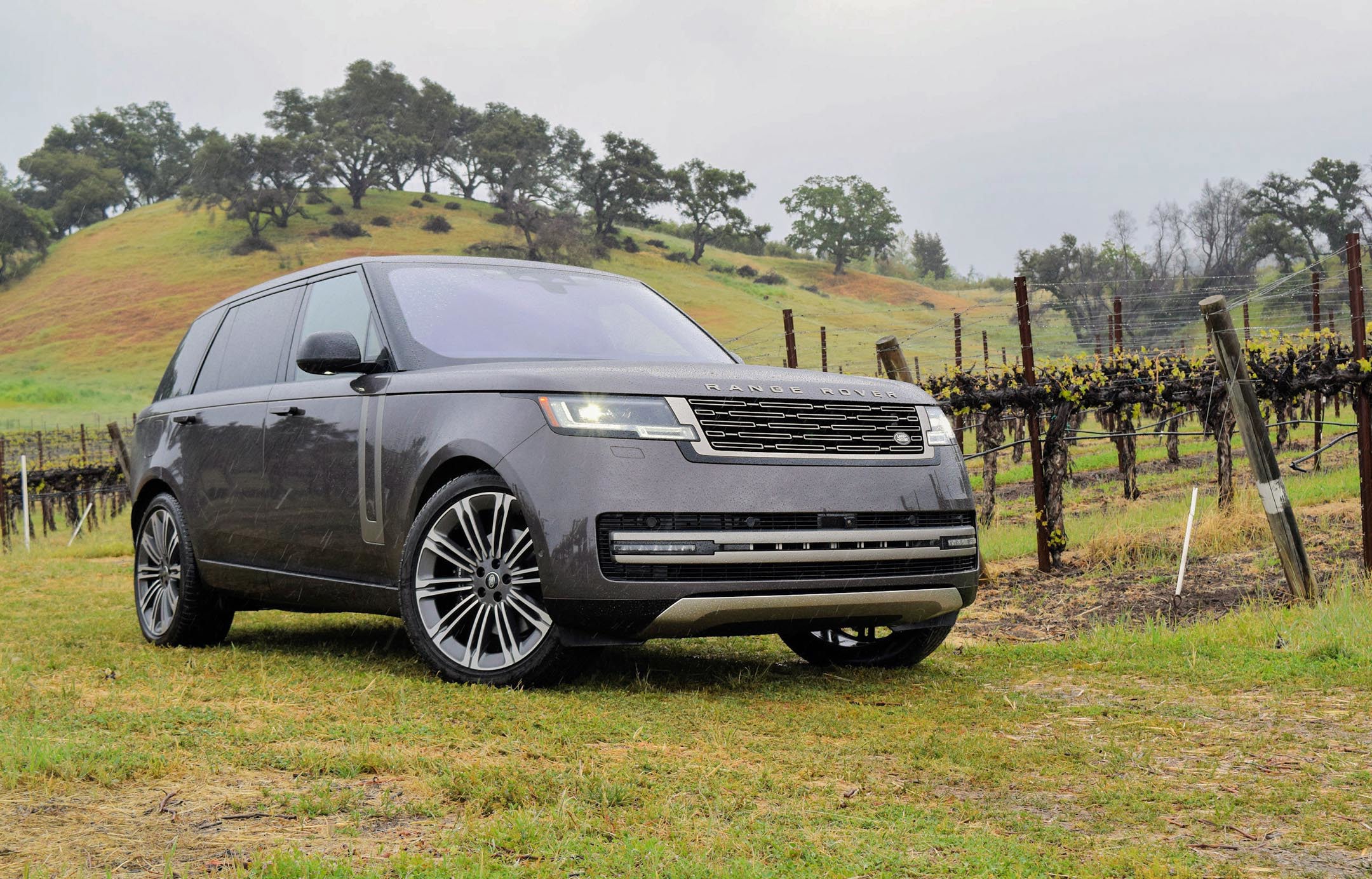 2022 Land Rover Range Rover First Drive Review - AutoTrader.ca