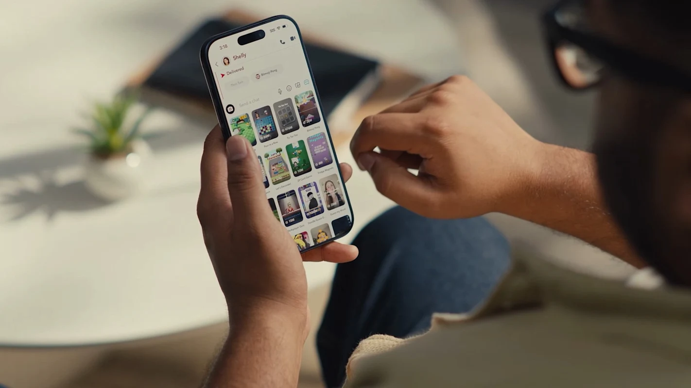 Build, Ship, Get Paid: Monetizing with Snap
Copy “Build, Ship, Get Paid: Monetizing with Snap” overlaid onto an image of someone browsing Lenses on Snapchat
