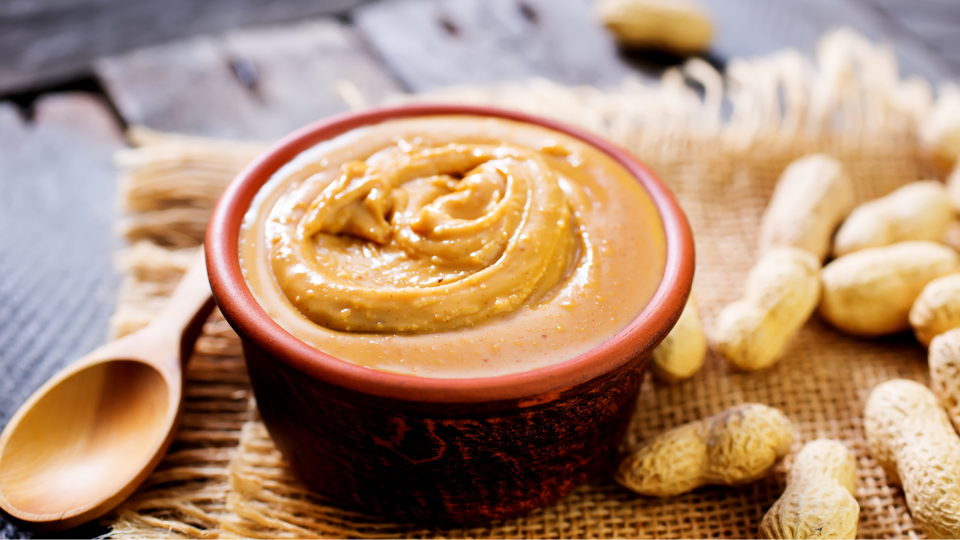 are peanuts safe for cats