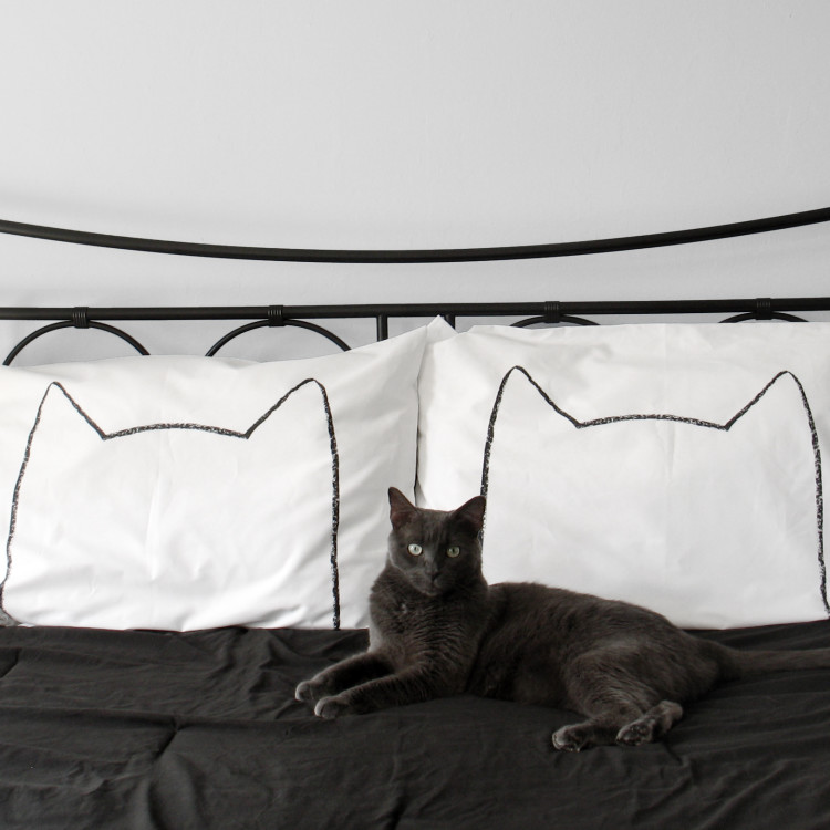 Xenotees Cat Nap Pillow