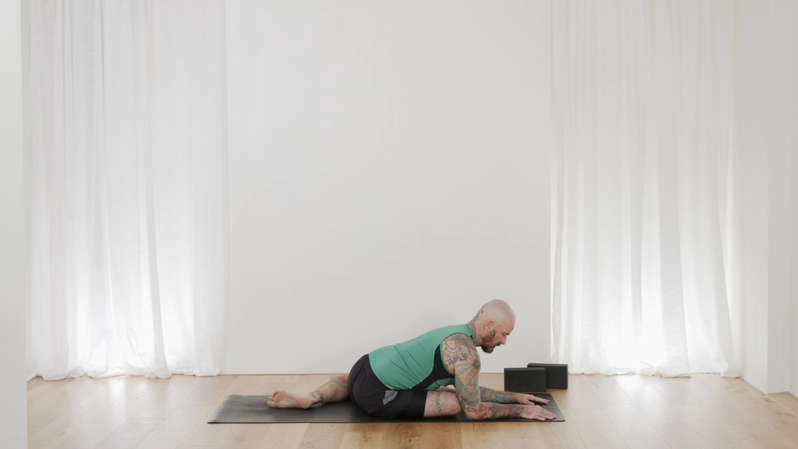 Yoga Foundations - Happiness For Your Hips with Ari Levanael