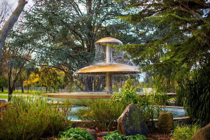 Fountain at Fawkner Memorial Park