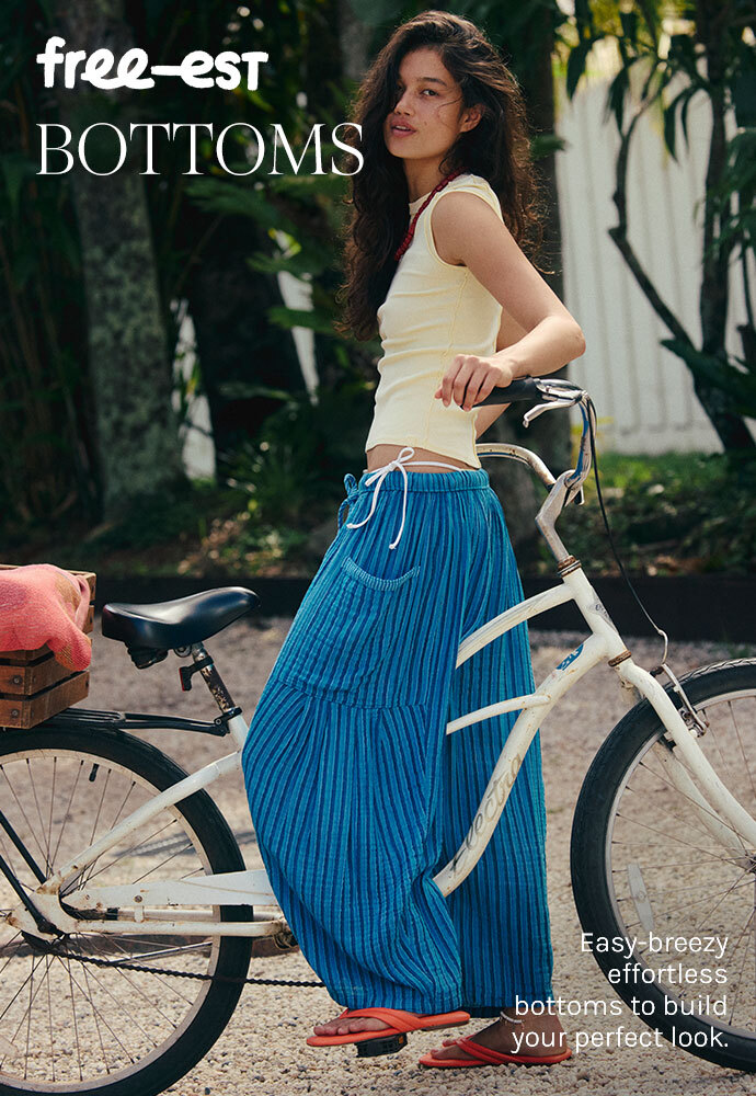 フリーピープル Free People Strawberry Sweatshirt レディース パーカー スウェット Summer Sand Comb Free People Strawberry Sweatshirt / Summer Sand Combo