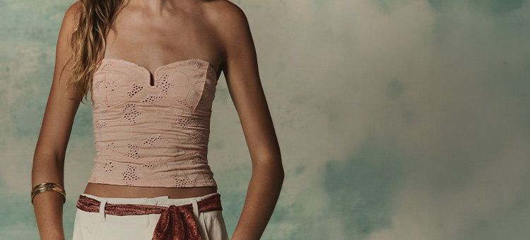 Eyelet by Intimatley, Textured cotton blend with added stretch