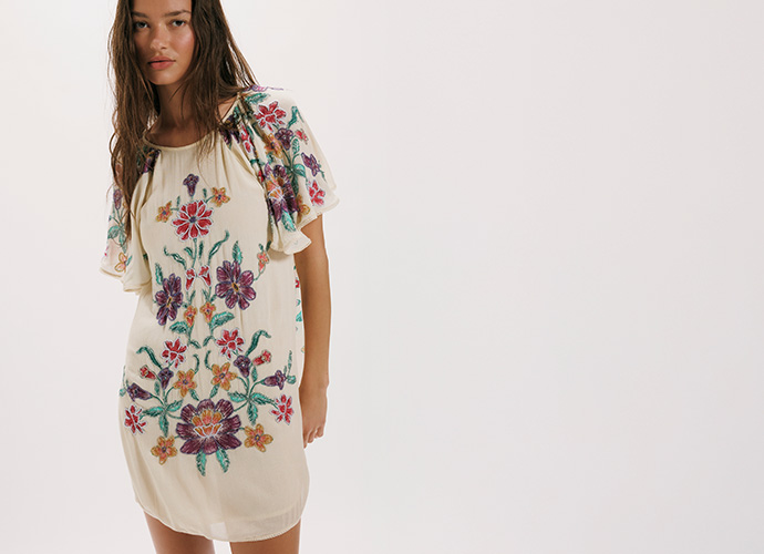 White Dresses | White Boho, Mini + Maxi Dresses